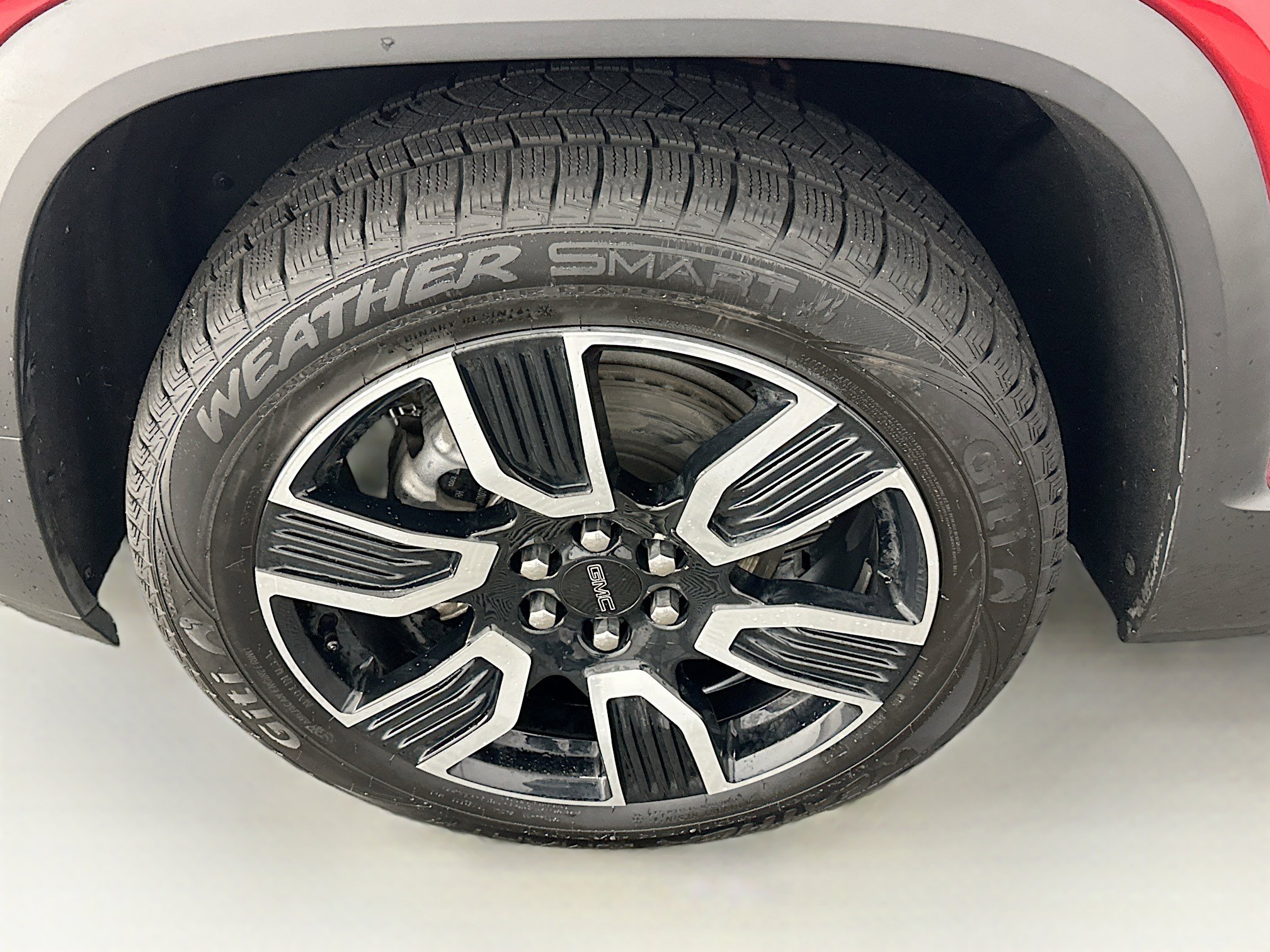 Used 2021 GMC Acadia SLT w/ Elevation Edition image 11