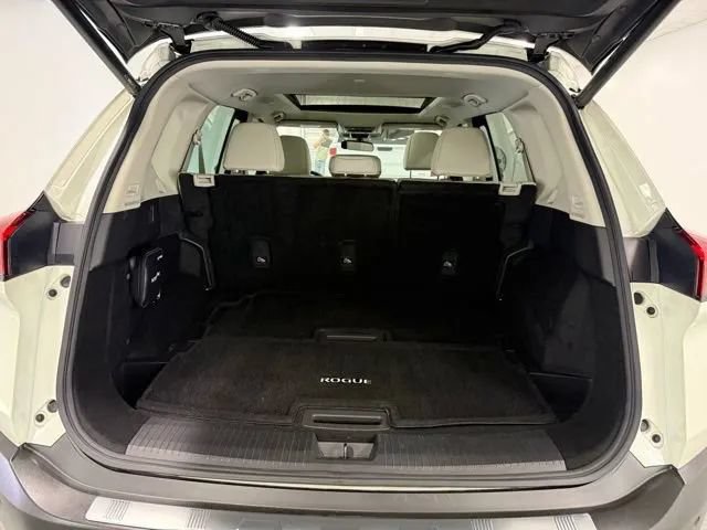 Used 2023 Nissan Rogue SL w/ SL Premium Package FWD image 8