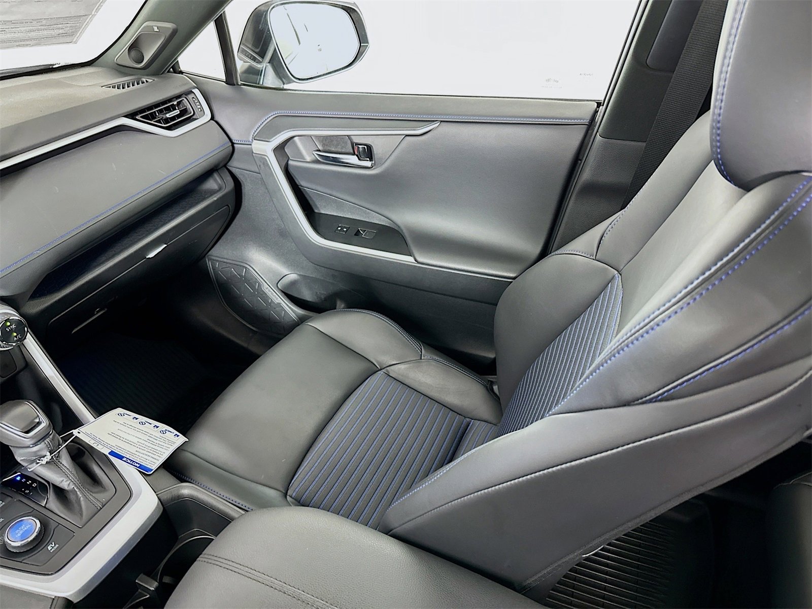 Used 2024 Toyota RAV4 XSE w/ Advanced Technology Package image 25