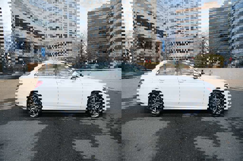 Used 2018 Mercedes-Benz E 300 w/ Premium 3 Package (Q03) image 14