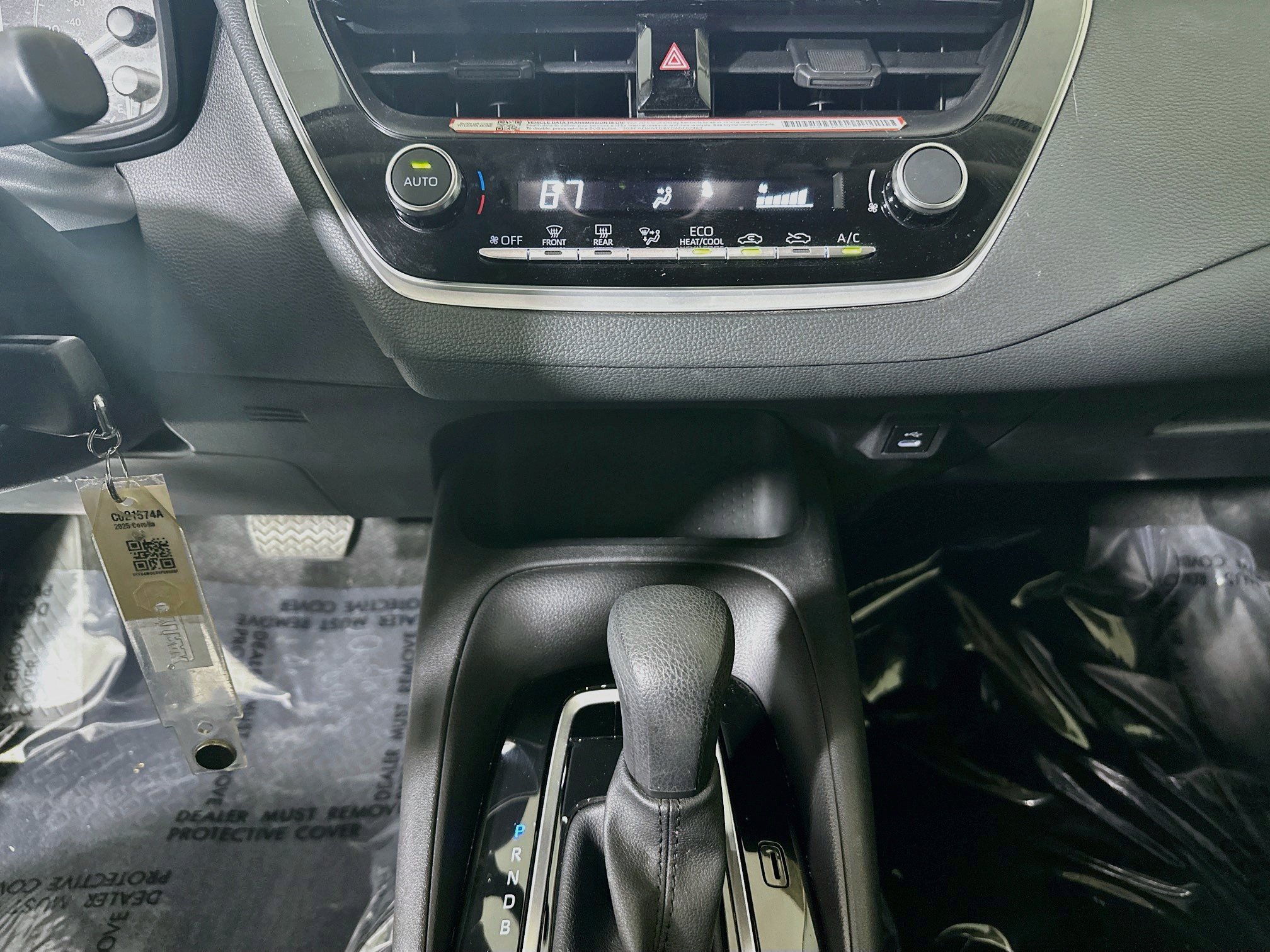 Certified 2025 Toyota Corolla LE FWD image 22