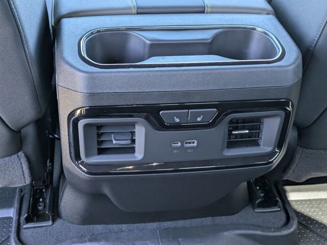 New 2026 Chevrolet Silverado 2500 ZR2 w/ LPO, Dark Essentials Package AWD/4WD image 30