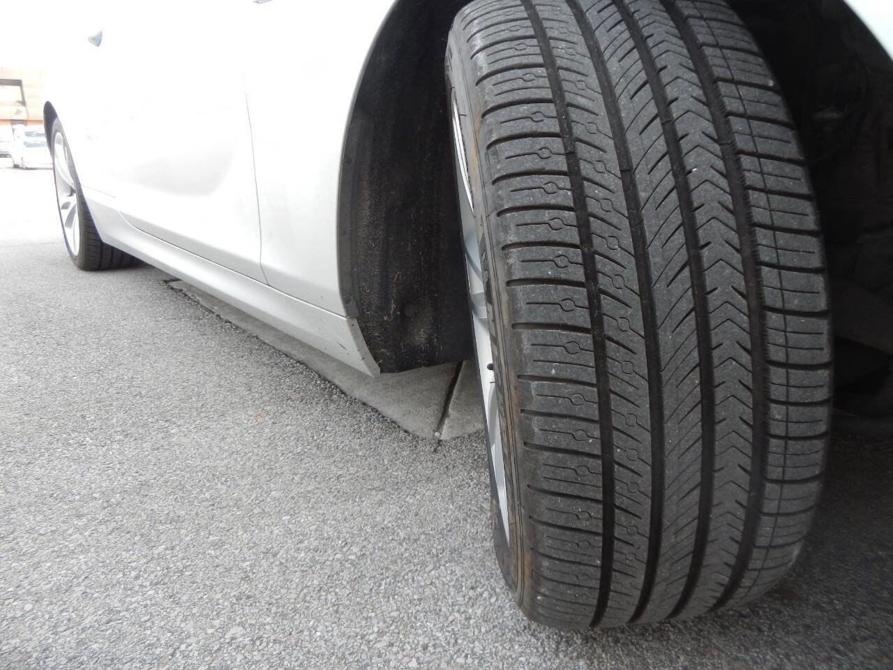 Used 2012 BMW 640i Convertible image 21