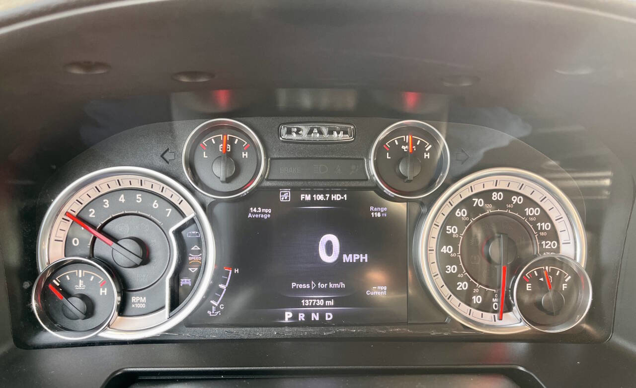 Used 2017 RAM 1500 Laramie w/ Convenience Group image 10