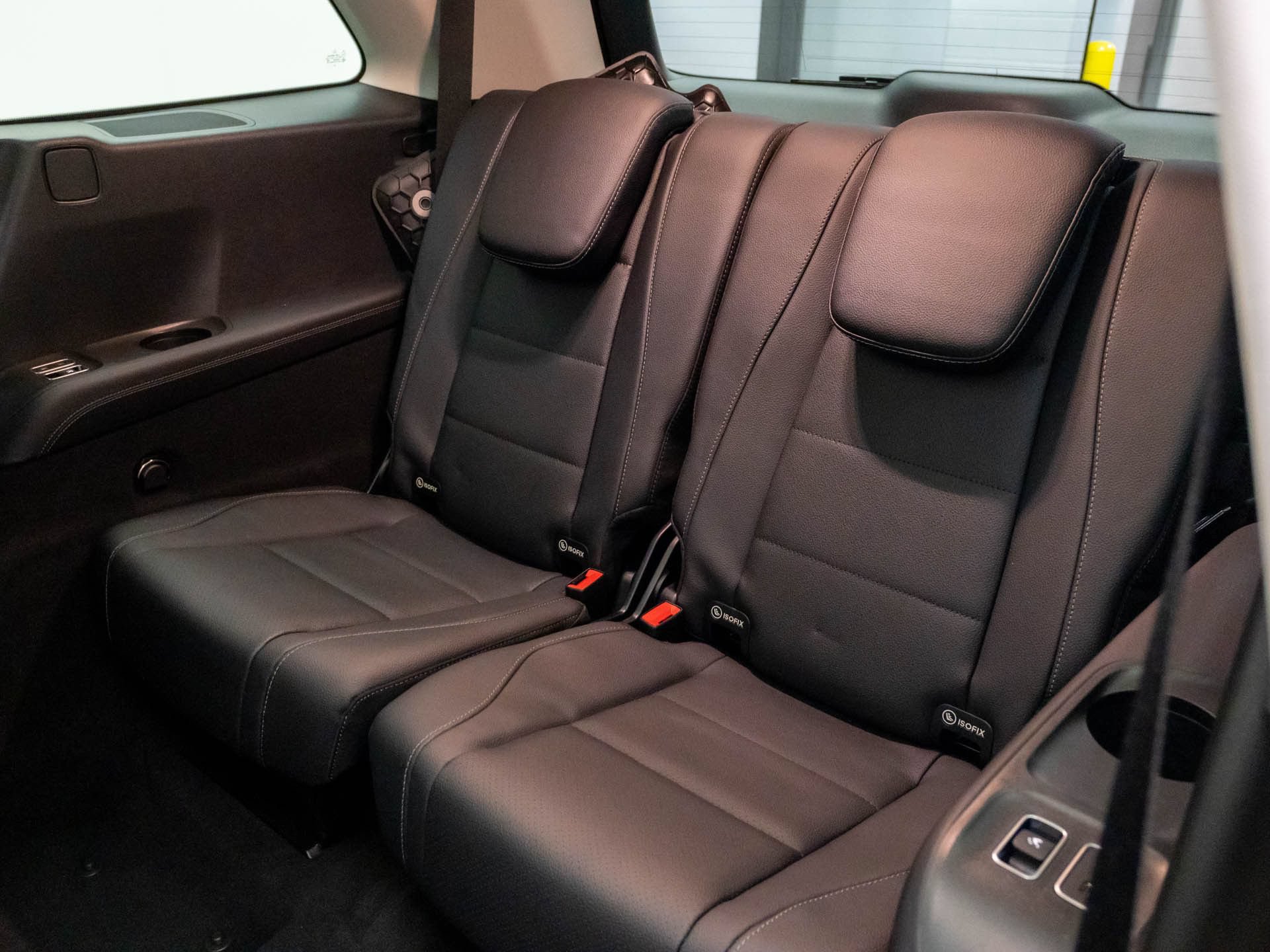 New 2026 Mercedes-Benz GLS 450 4MATIC image 17