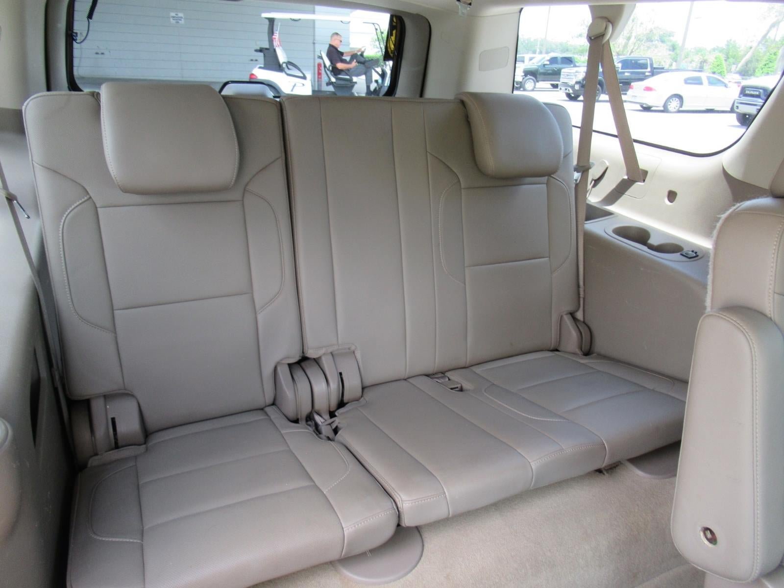 Used 2015 GMC Yukon XL SLT w/ HD Trailering Package RWD image 36