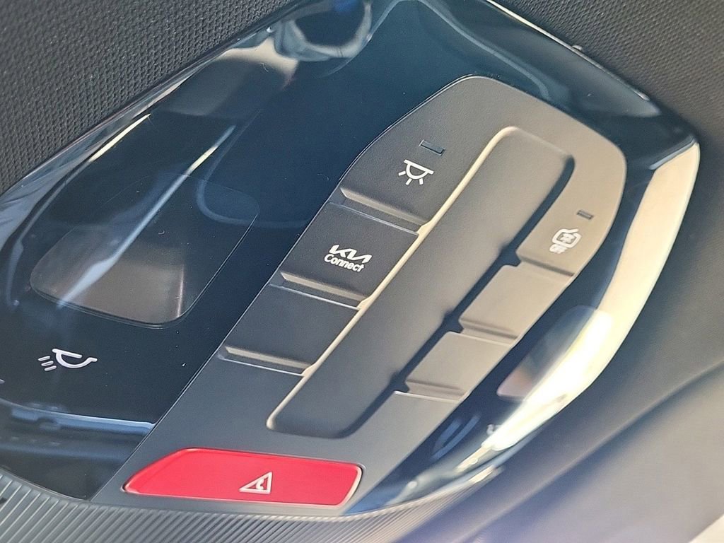 New 2025 Kia K4 GT-Line image 31