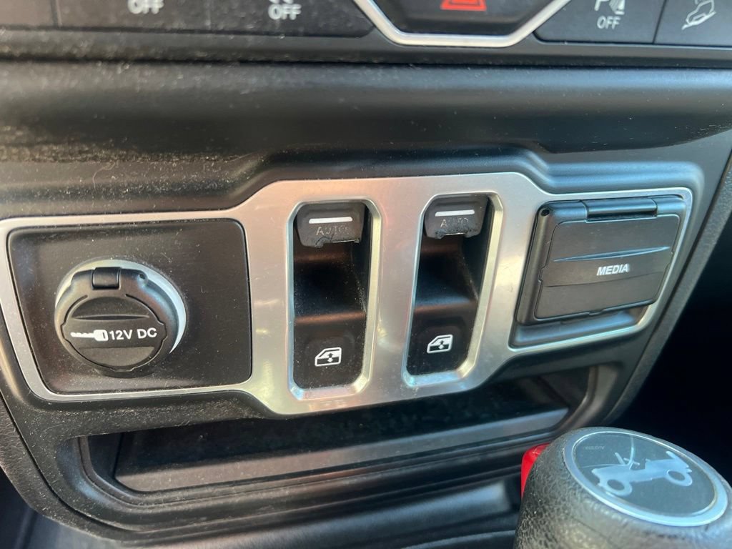 Certified 2018 Jeep Wrangler Sport AWD/4WD image 43
