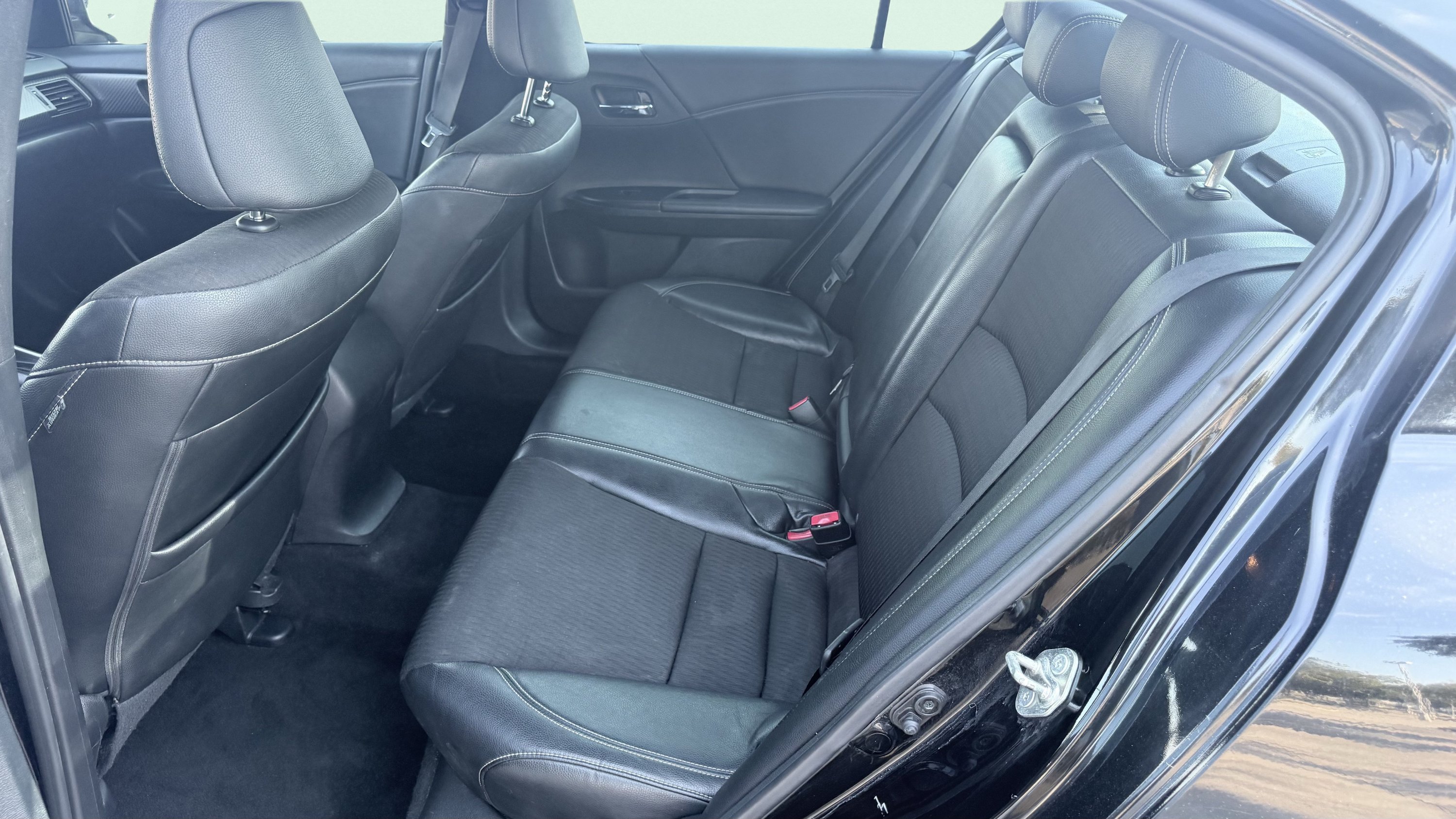Used 2017 Honda Accord Sport image 26
