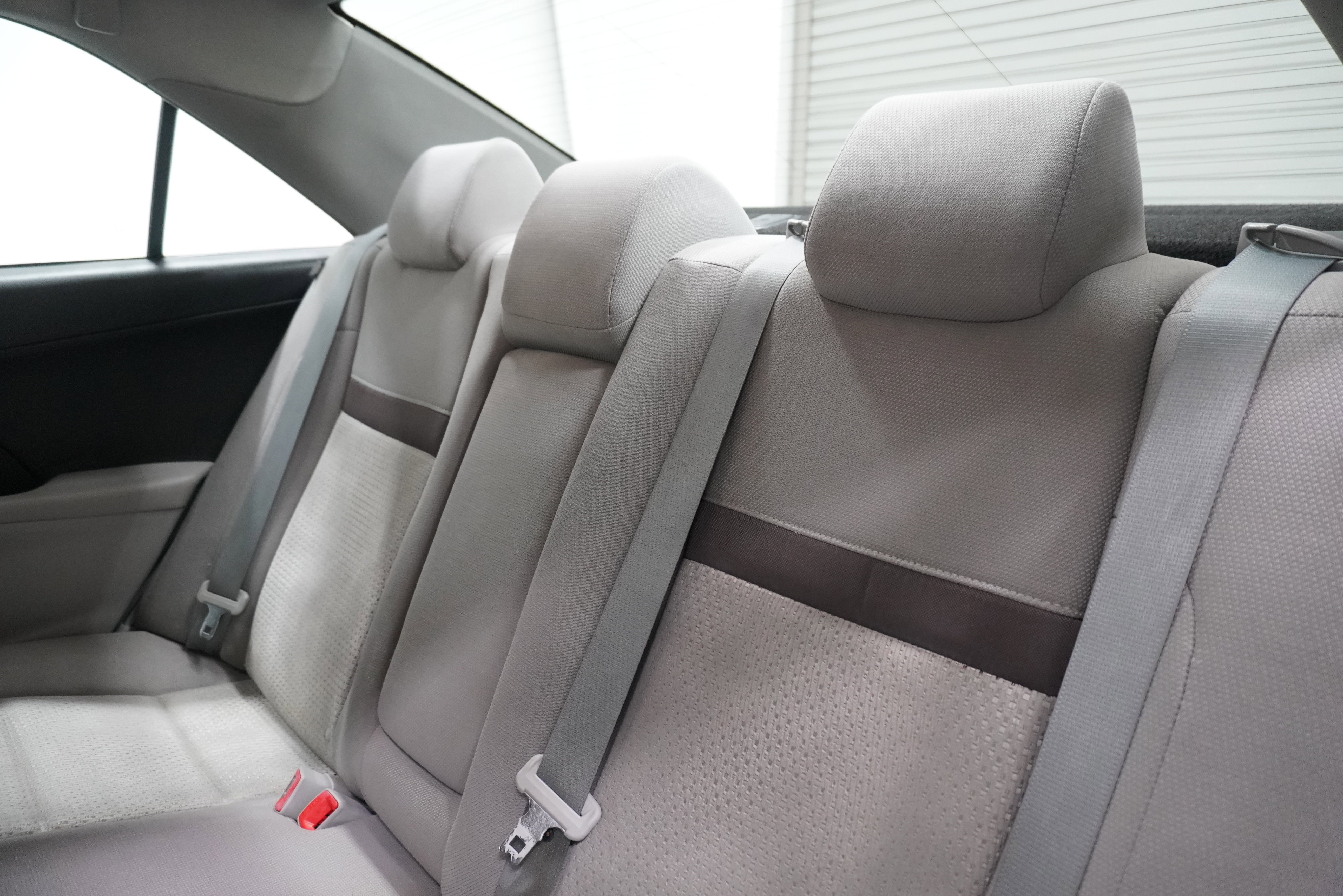 Used 2014 Toyota Camry XLE FWD image 11