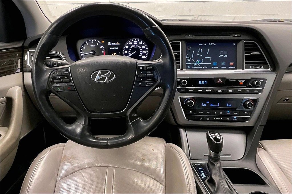 Used 2015 Hyundai Sonata Limited w/ Option Group 06 image 3