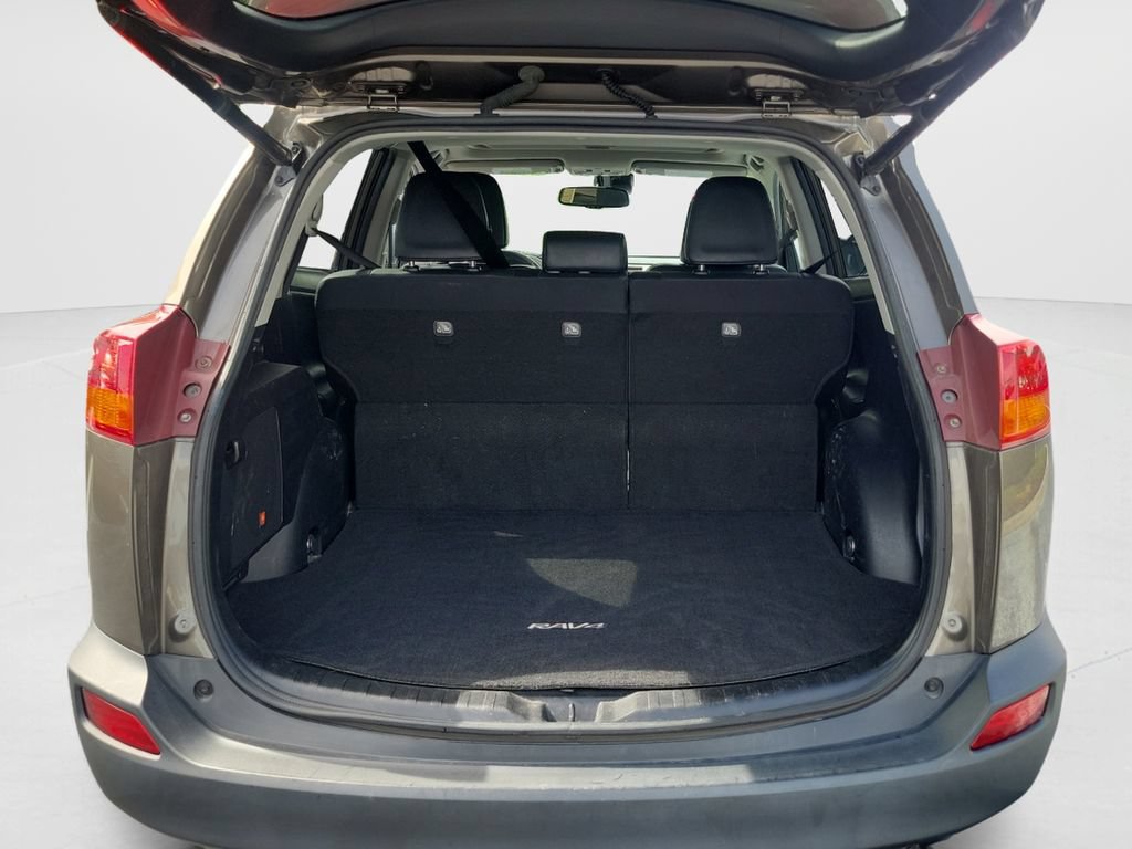 Used 2015 Toyota RAV4 Limited w/ Technology Package AWD/4WD image 9