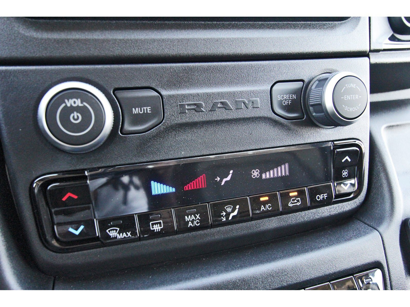 New 2026 RAM ProMaster 2500 w/ Safety Group FWD image 20