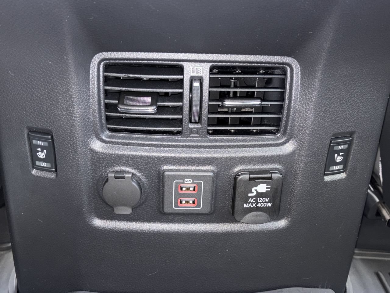 Used 2024 Nissan Titan PRO-4X w/ Pro-4x Convenience Package AWD/4WD image 26