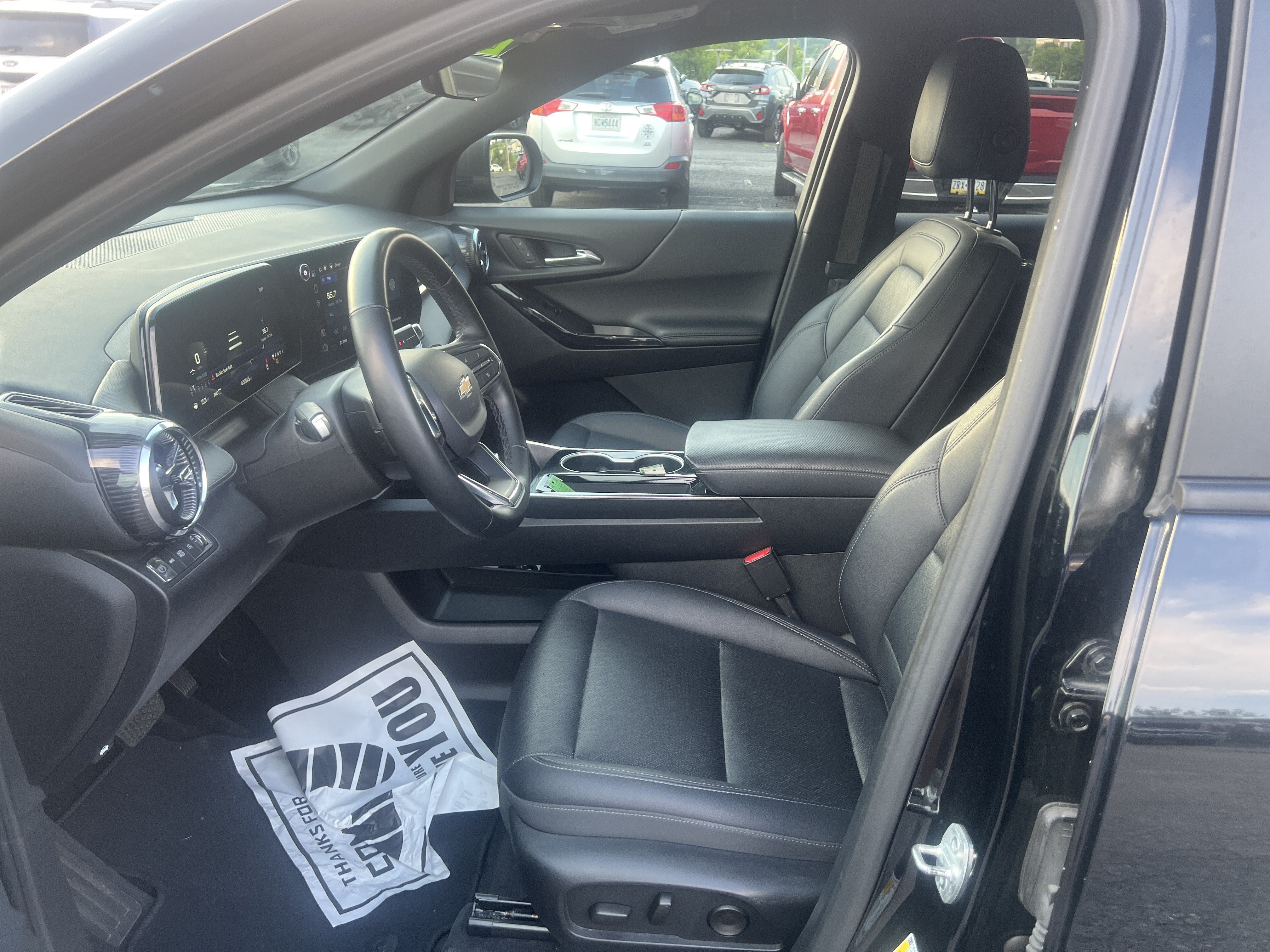 Used 2025 Chevrolet Equinox LT w/ Convenience Package II AWD/4WD image 12