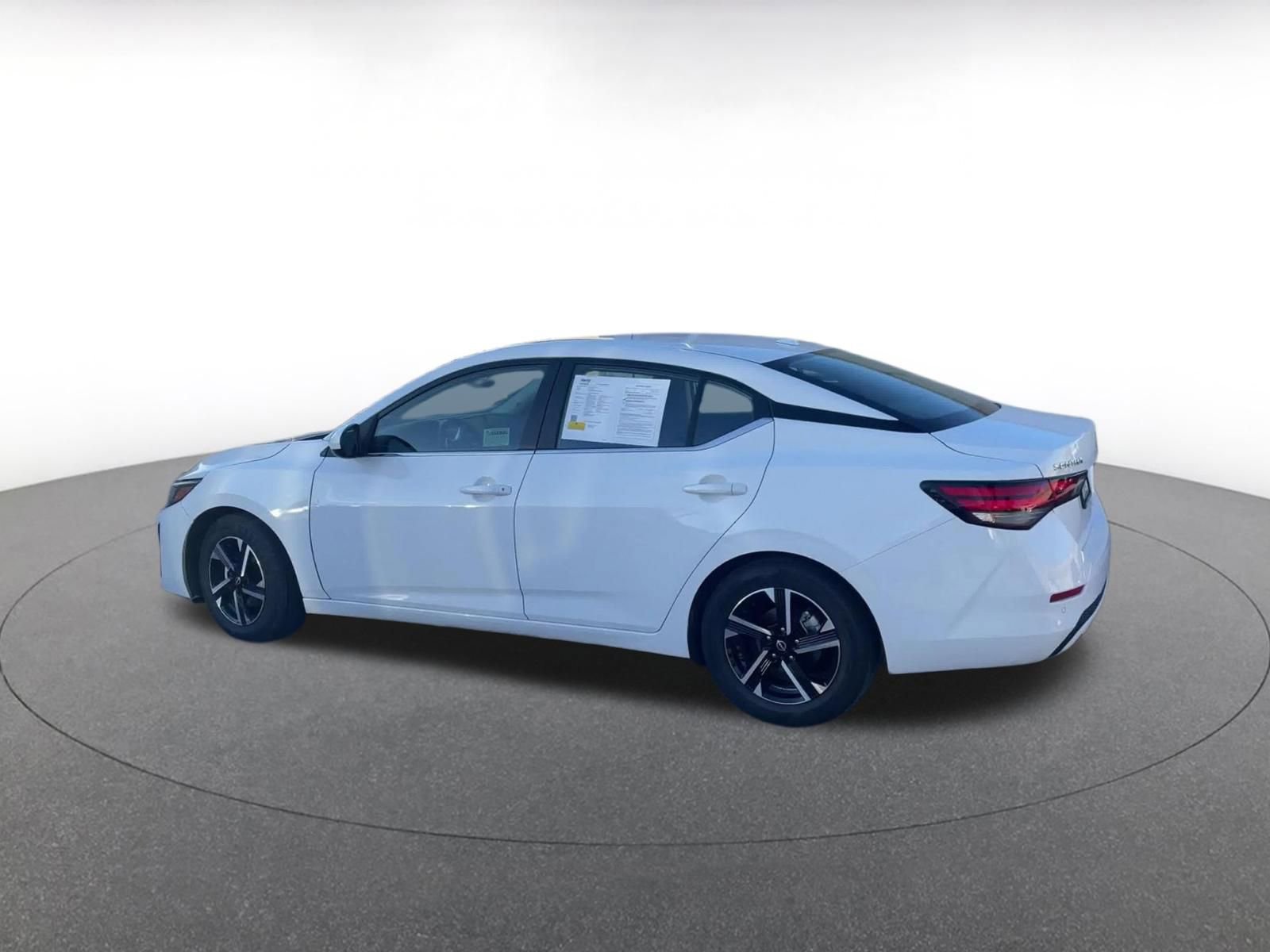 Used 2025 Nissan Sentra SV image 10