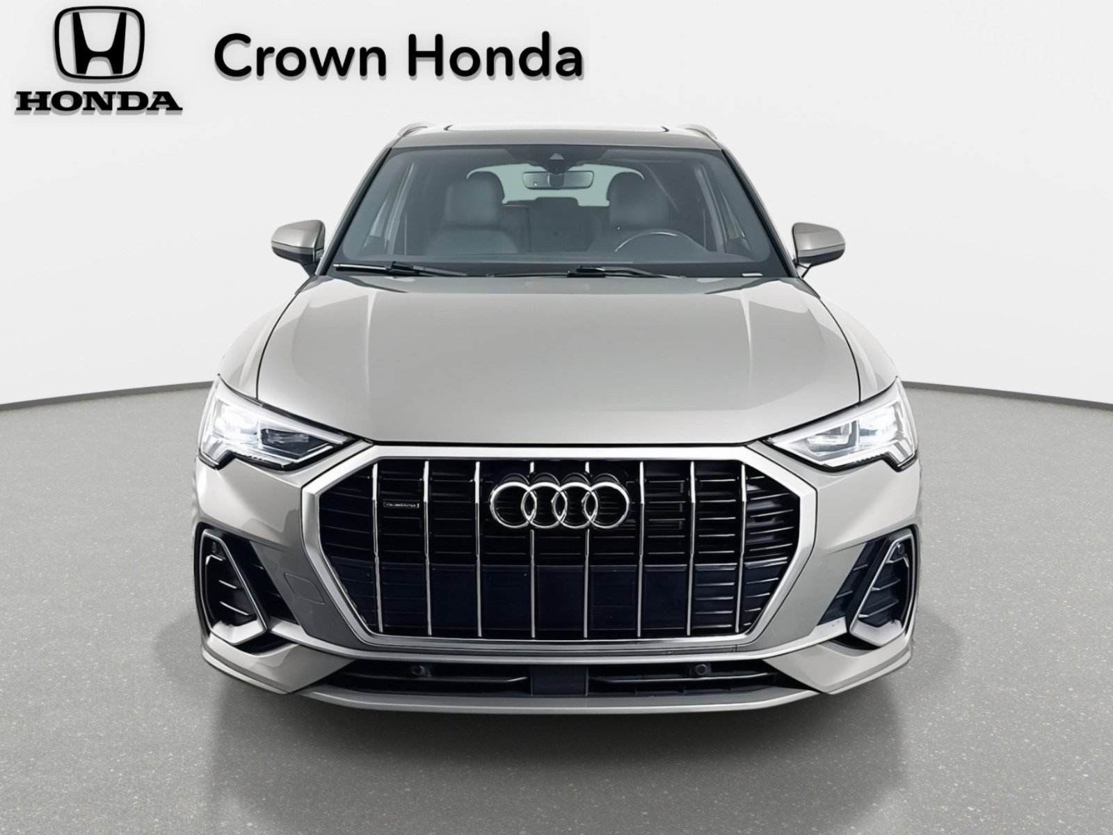 Used 2024 Audi Q3 2.0T Premium image 2