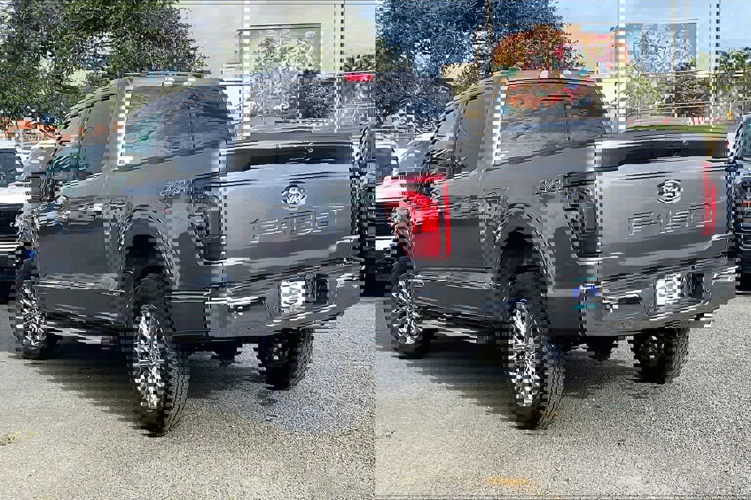 Certified 2025 Ford F150 Lariat w/ Equipment Group 501A Mid image 4