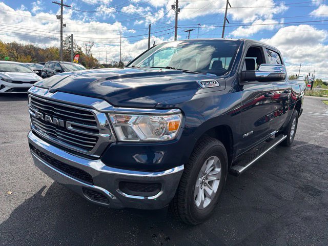 Used 2023 RAM 1500 Laramie AWD/4WD image 3