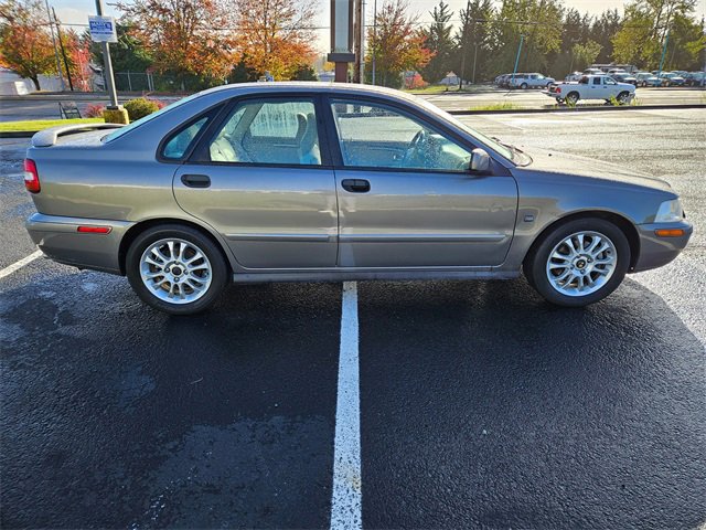 Used 2004 Volvo S40 image 2