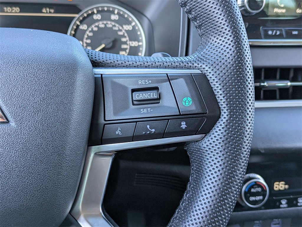 Used 2023 Mitsubishi Outlander SE image 26