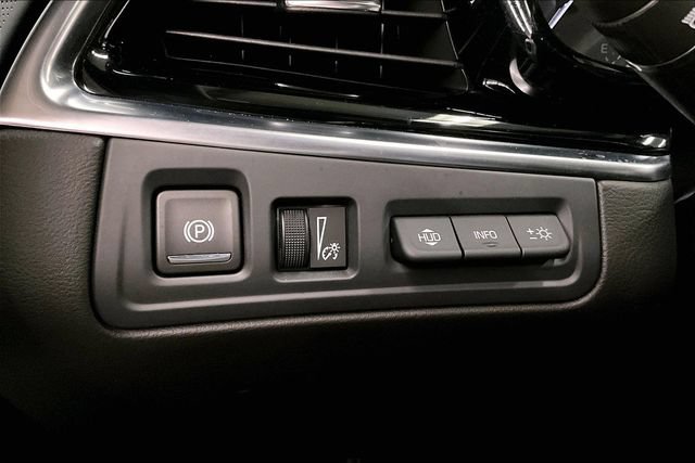 Used 2024 Cadillac XT6 Sport w/ Technology Package AWD/4WD image 39