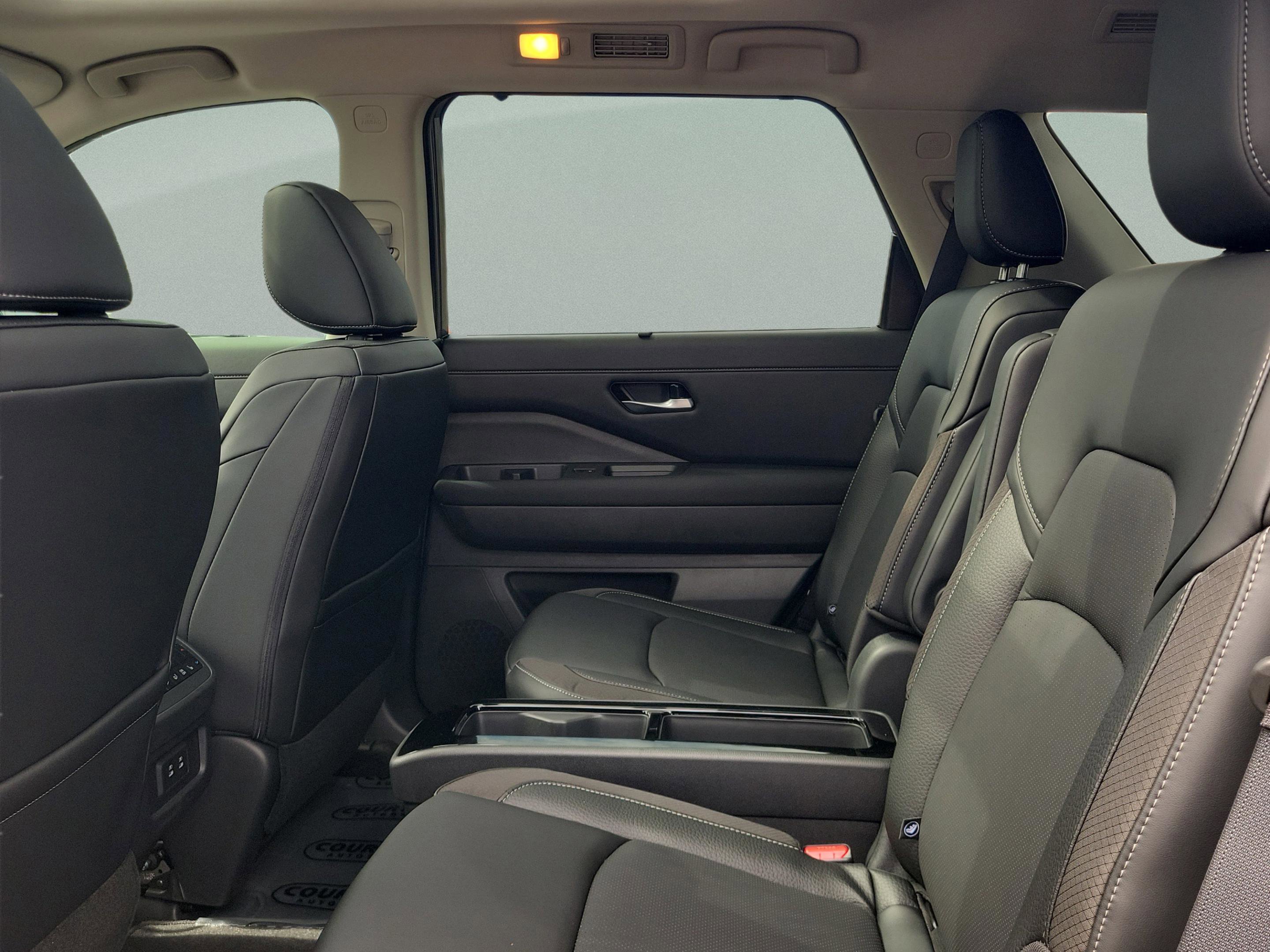 New 2026 Nissan Pathfinder SL w/ SL Premium Package image 14