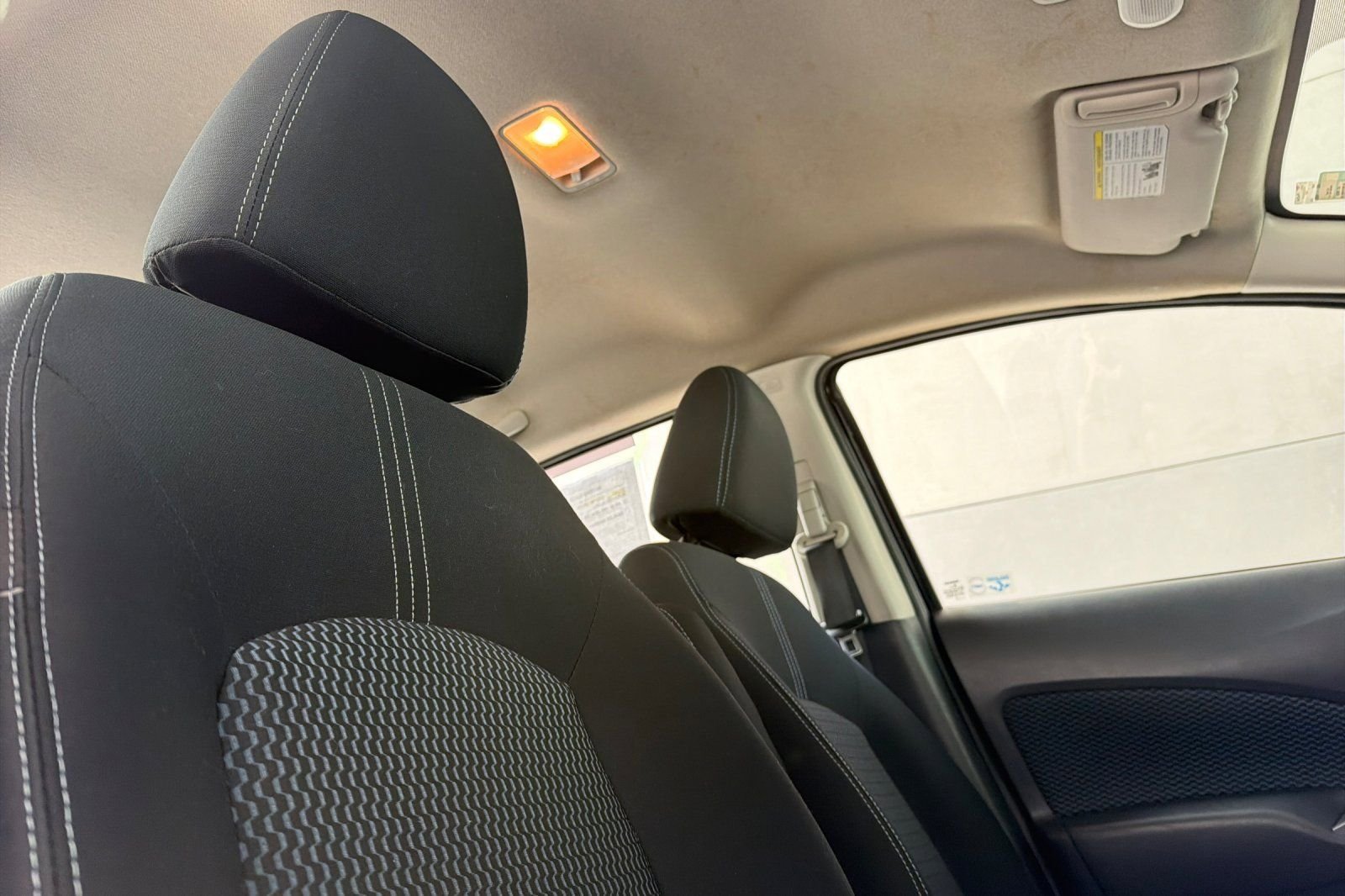 Used 2016 Nissan Versa Note FWD image 18