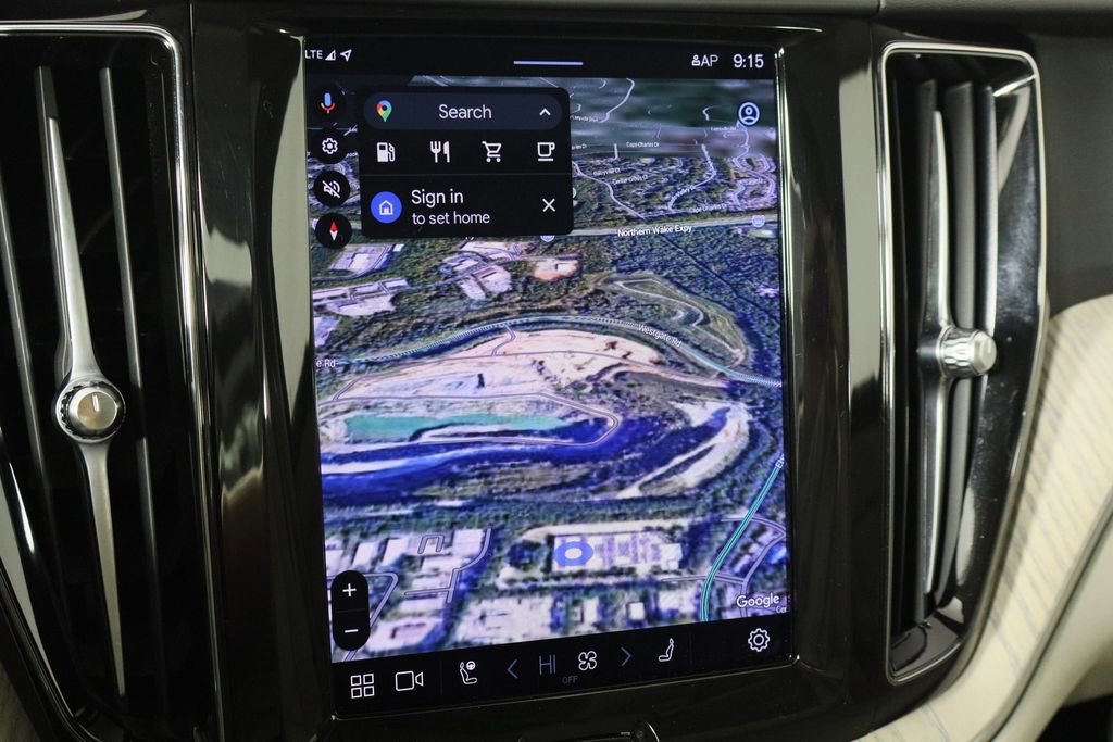 Used 2023 Volvo XC60 B5 Plus w/ Climate Package image 32