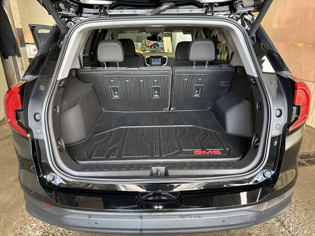 Certified 2024 GMC Terrain SLE w/ Driver Convenience Package FWD image 24