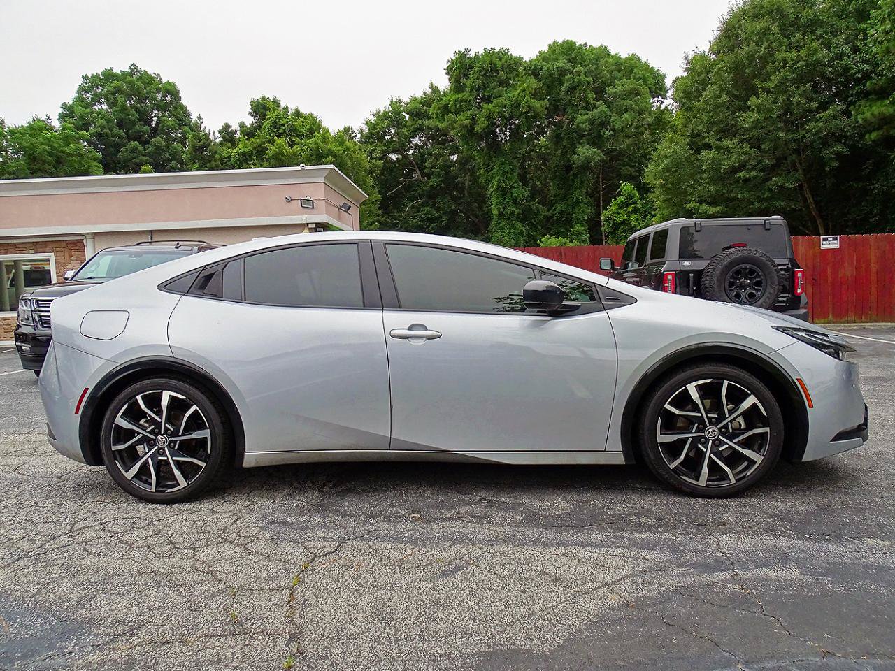 Used 2023 Toyota Prius Prime FWD image 12
