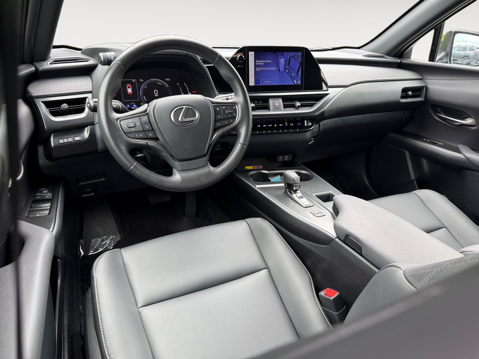 Used 2025 Lexus UX 300h FWD w/ Accessory Package (Z2) image 15