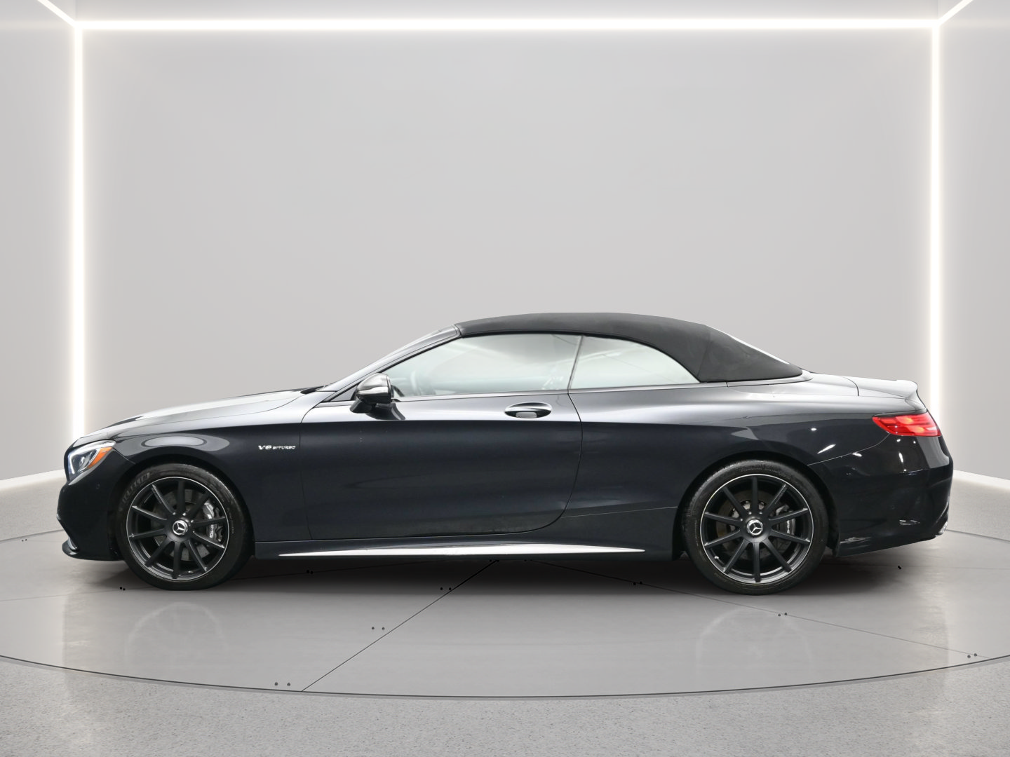 Used 2017 Mercedes-Benz S 63 AMG 4MATIC Cabriolet w/ Carbon Fiber Package image 2