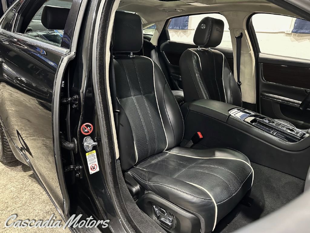 Used 2014 Jaguar XJ L Portfolio image 12