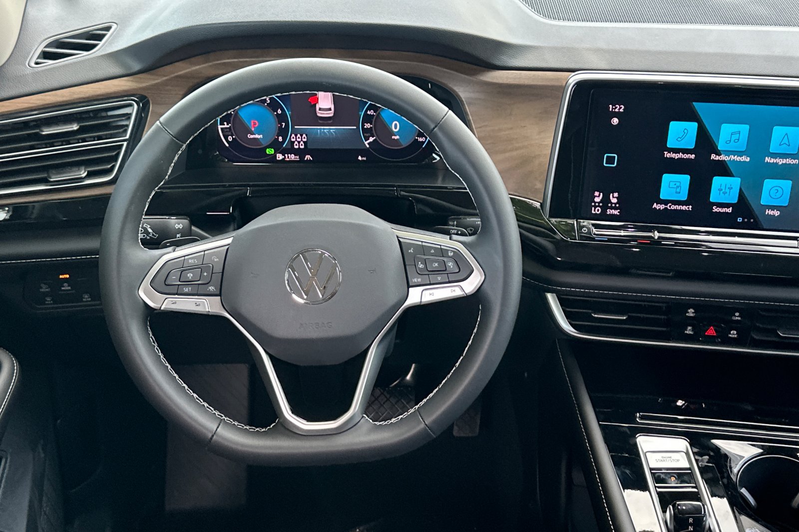 New 2026 Volkswagen Atlas SE FWD image 14