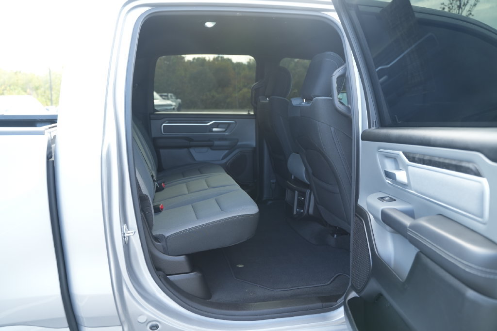 Used 2022 RAM 1500 Big Horn AWD/4WD image 21