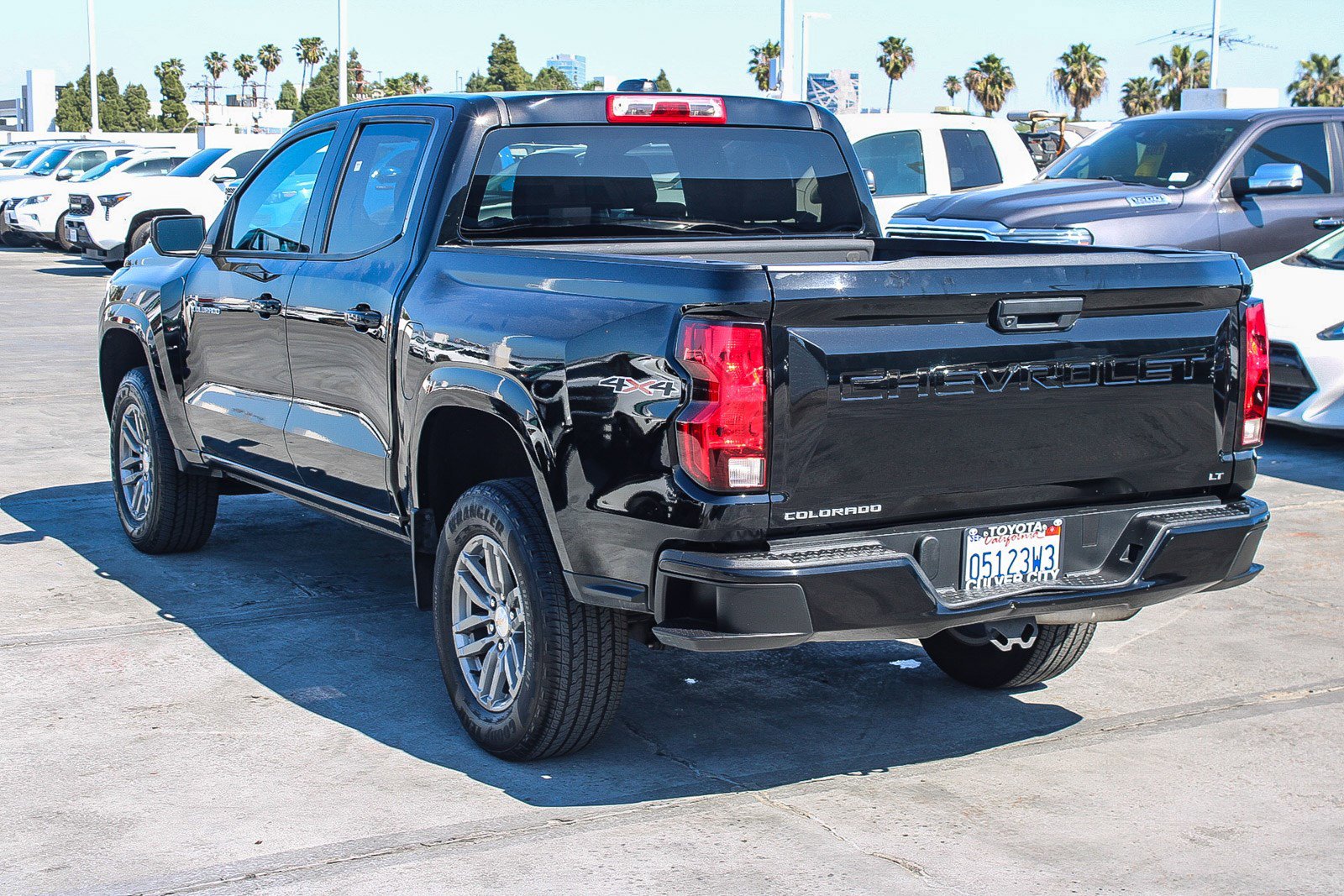 Used 2023 Chevrolet Colorado LT image 7