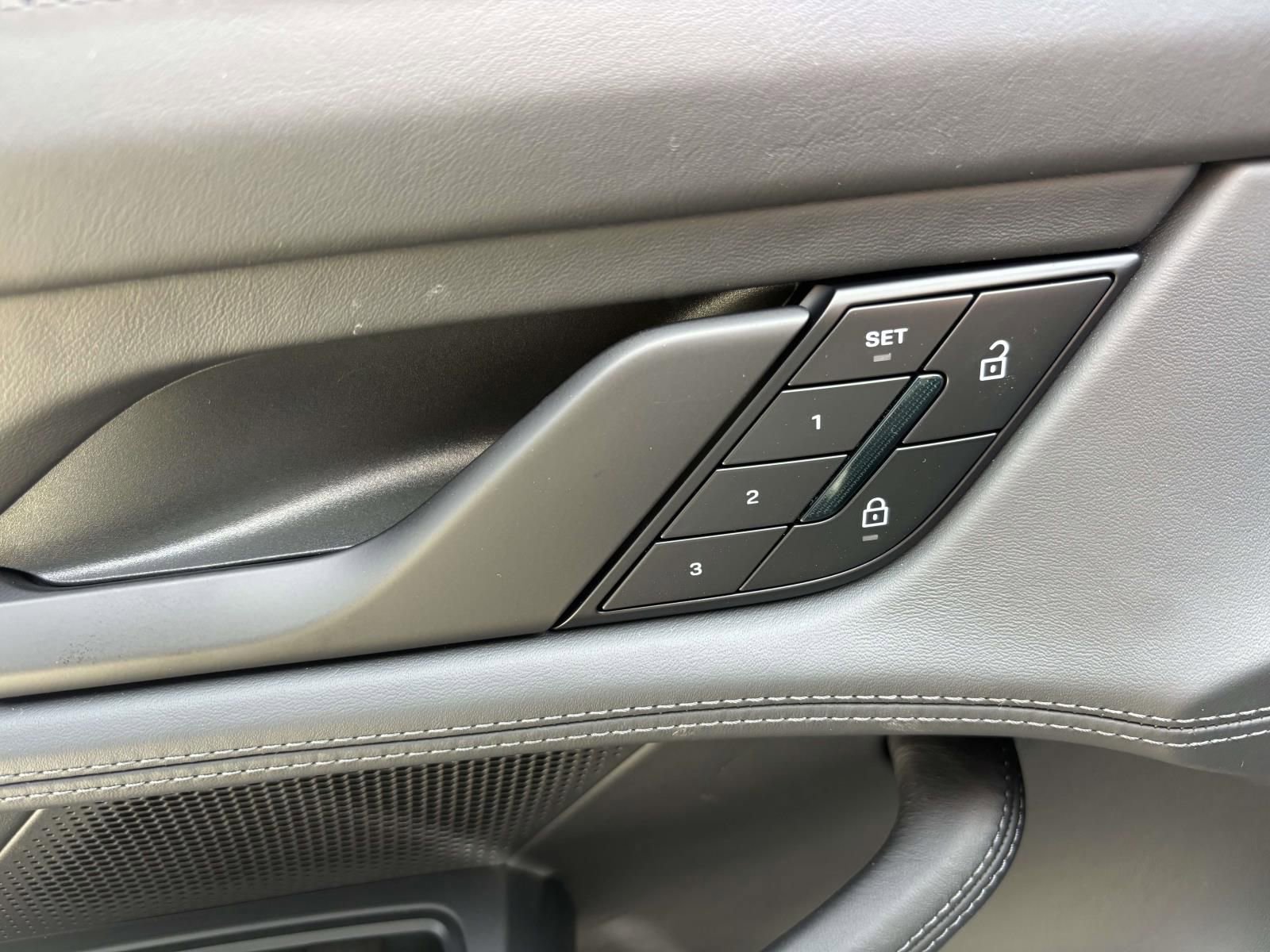 New 2026 Porsche Taycan AWD/4WD image 23