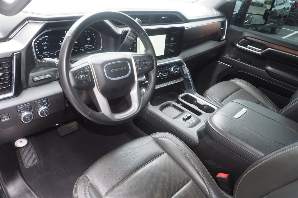 Used 2024 GMC Sierra 3500 Denali w/ Denali Reserve Package image 10