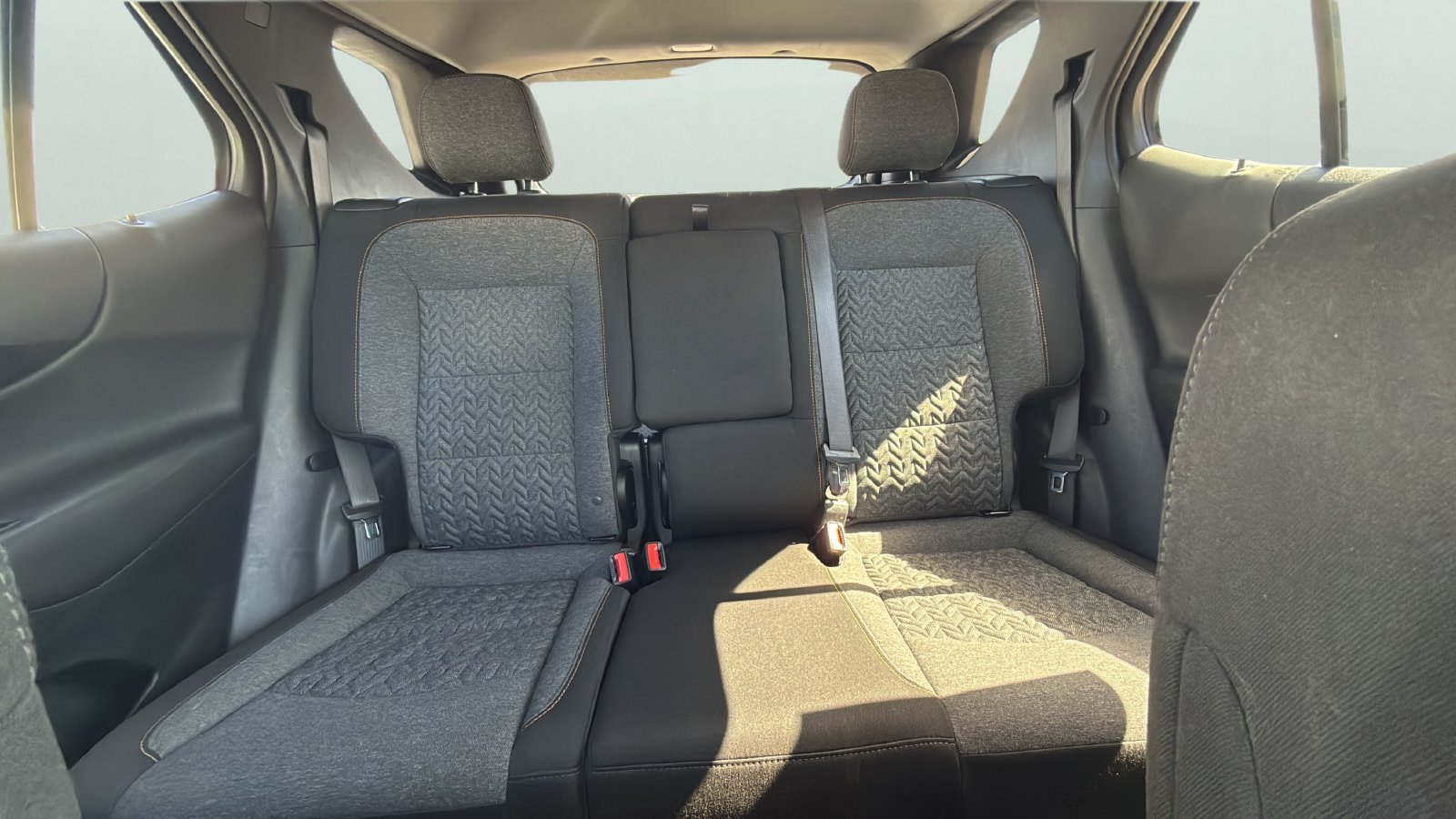 Used 2024 Chevrolet Equinox LT FWD image 25