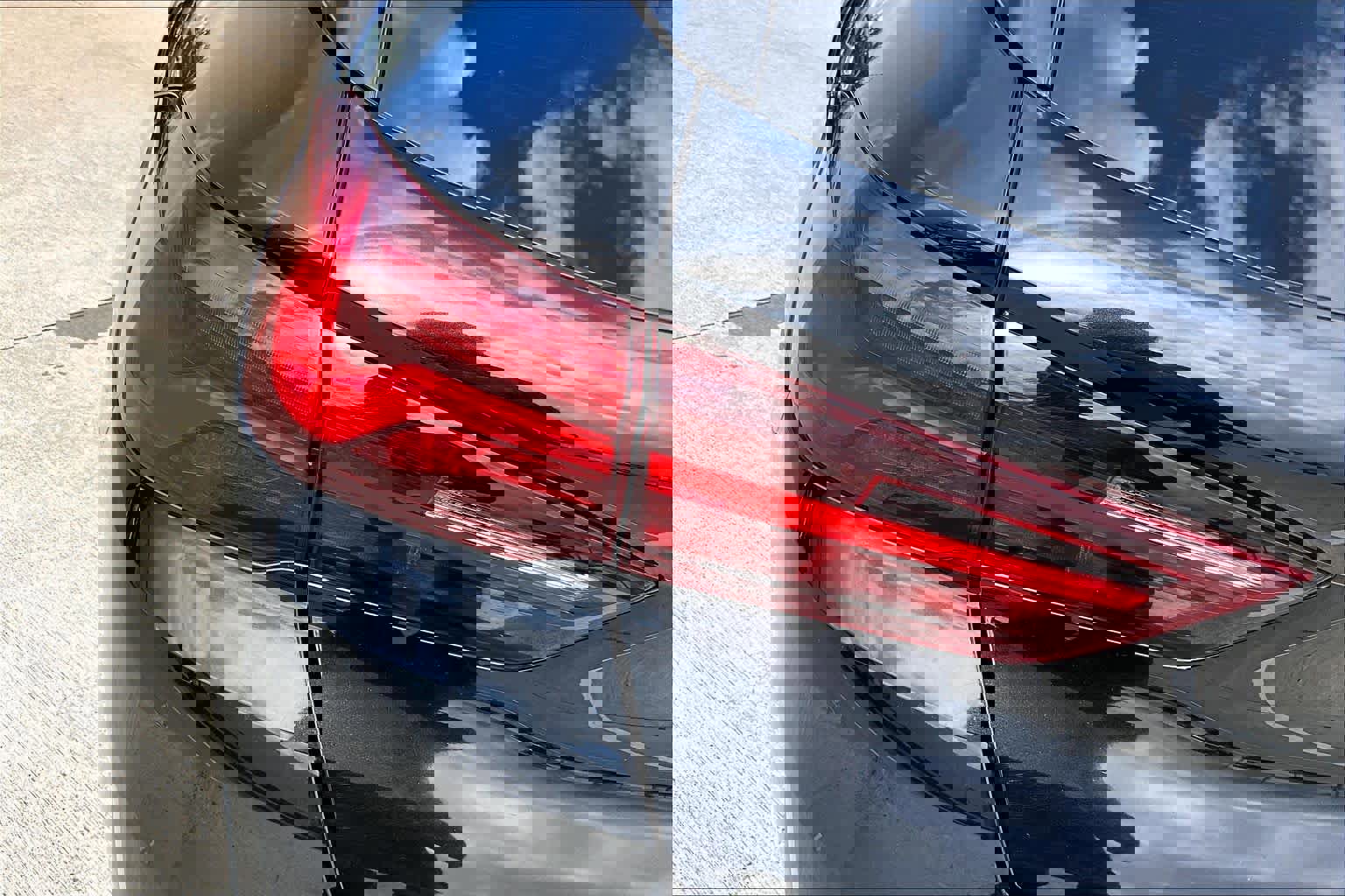 Used 2022 BMW X2 M35i w/ Shadowloine Package AWD/4WD image 29