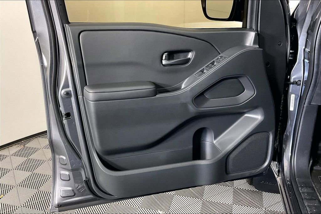 New 2026 Nissan Frontier S image 41