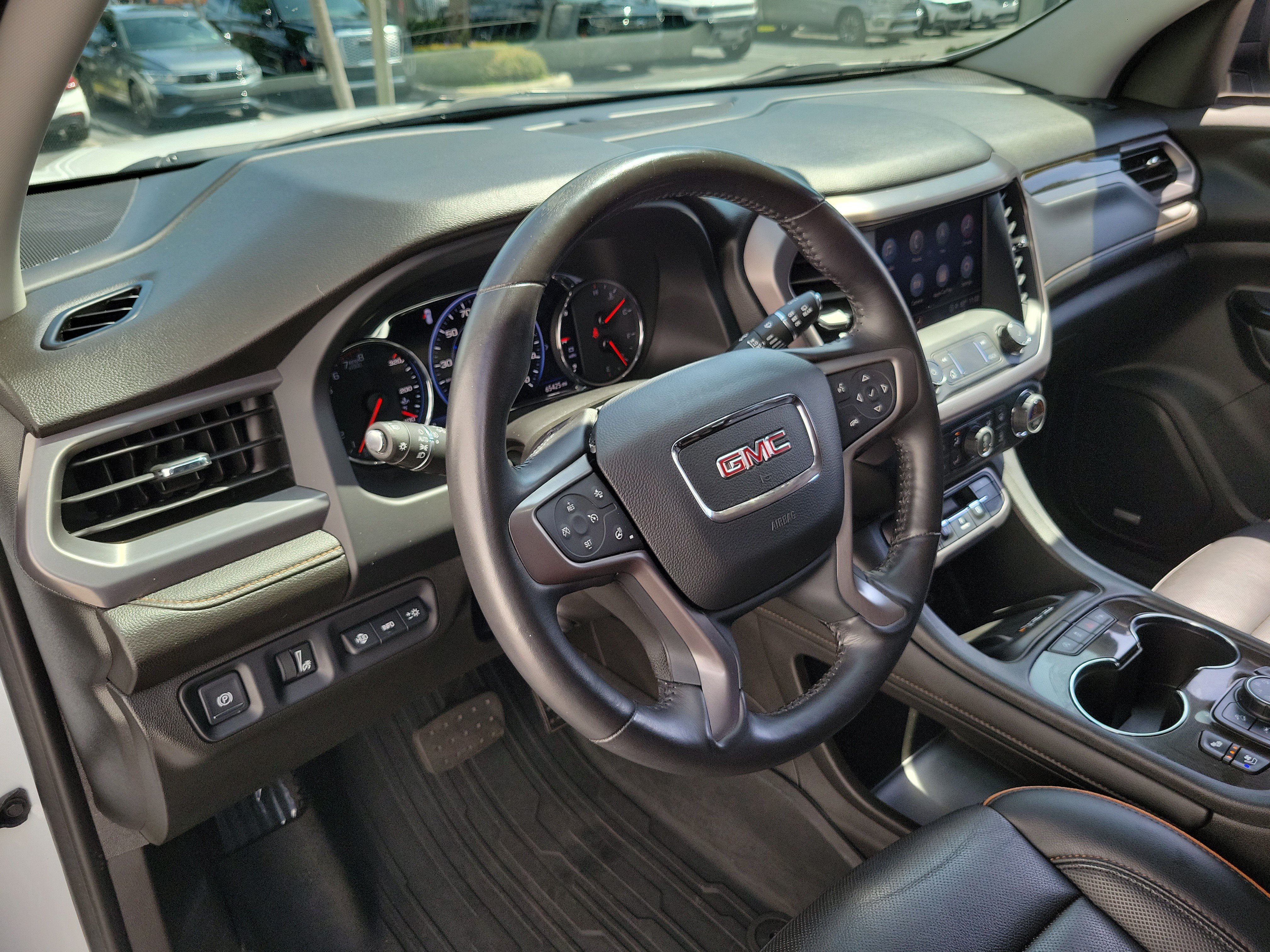 Used 2022 GMC Acadia AT4 w/ Technology Package AWD/4WD image 22