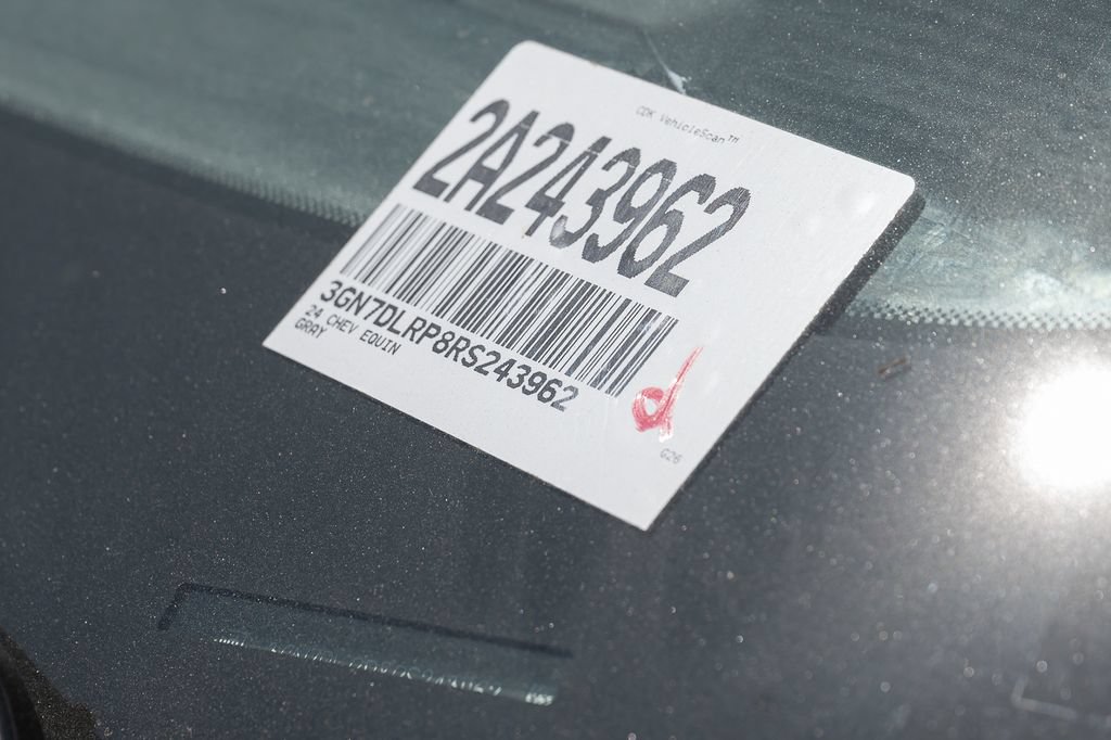 Used 2024 Chevrolet Equinox EV LT FWD image 40