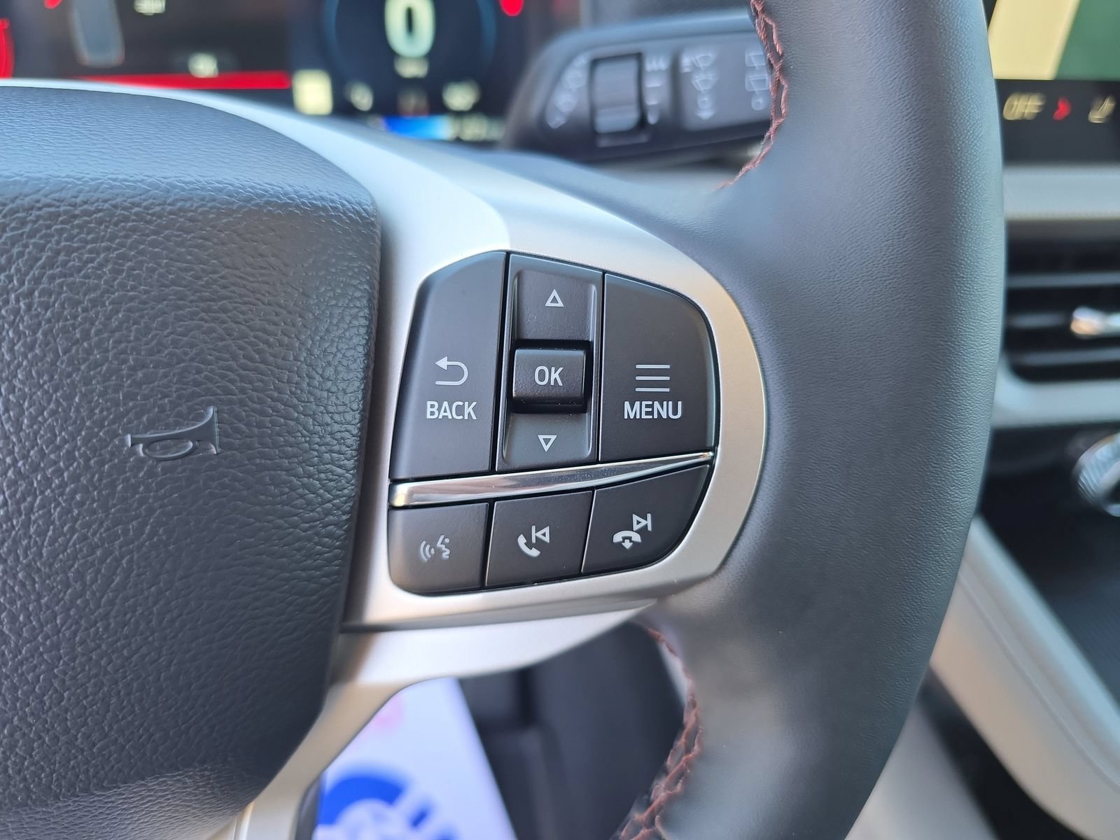 New 2026 Ford Explorer Active w/ Active Comfort Package RWD image 23