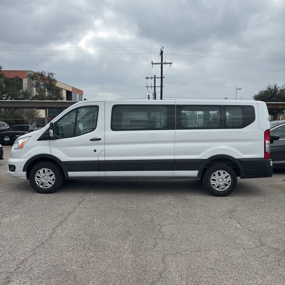 Used 2022 Ford Transit 350 XLT image 4