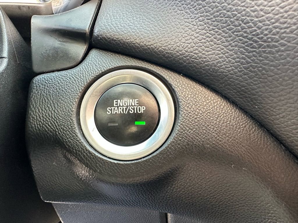 Used 2021 Chevrolet Equinox LT image 21