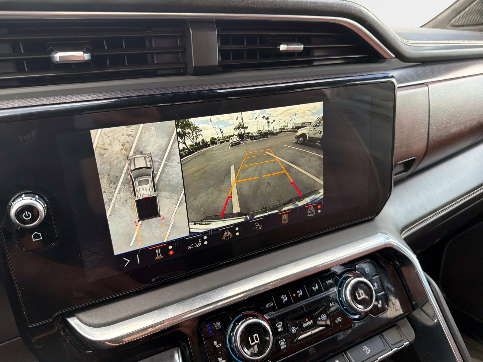 Used 2025 GMC Sierra 1500 Denali Ultimate image 46