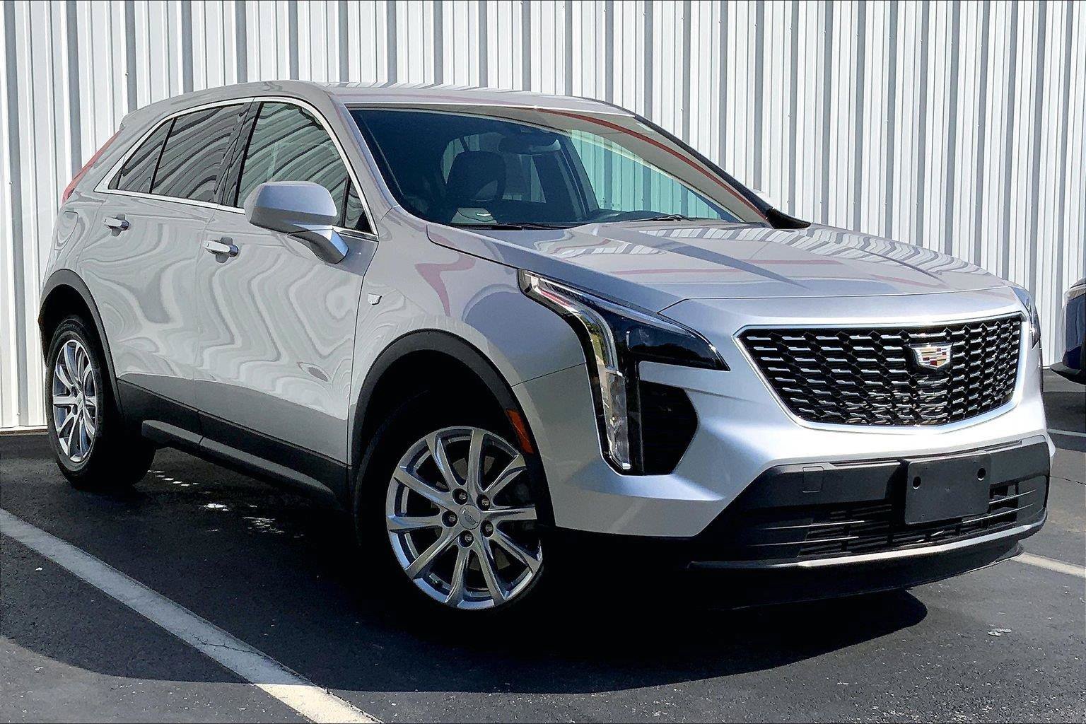 Used 2022 Cadillac XT4 Luxury w/ Cold Weather Package AWD/4WD image 31