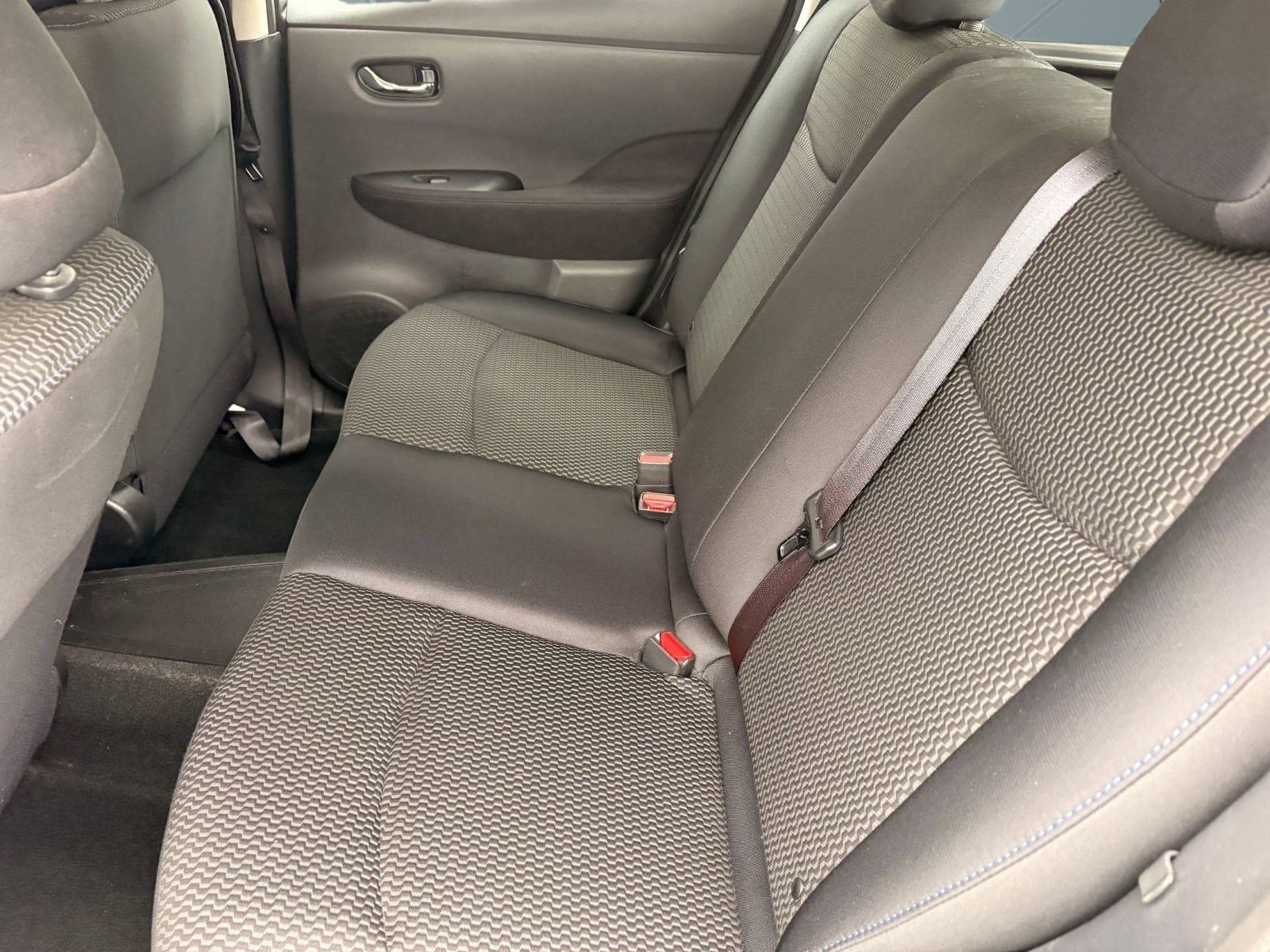 Used 2013 Nissan Leaf S image 23